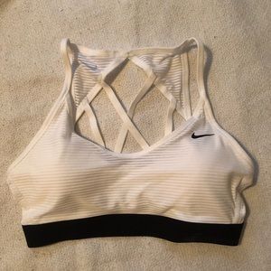 NIKE sports bra
